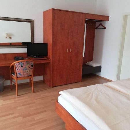 Hotel Dorfschaenke Büdelsdorf Extérieur photo