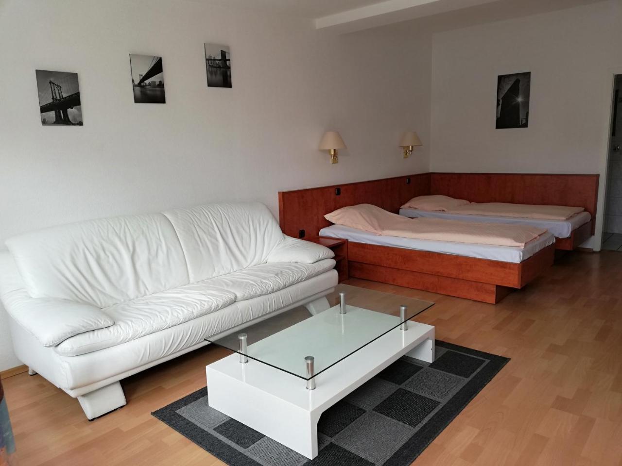 Hotel Dorfschaenke Büdelsdorf Extérieur photo