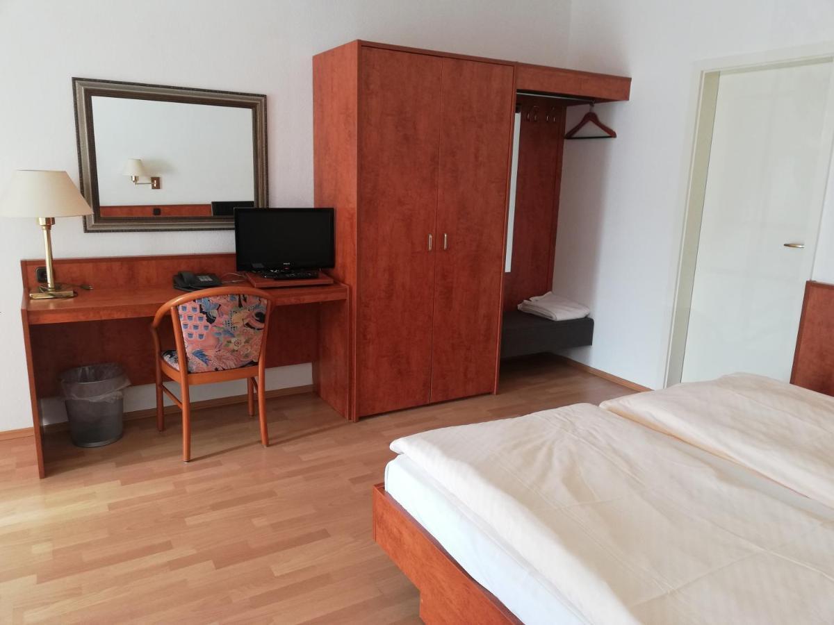 Hotel Dorfschaenke Büdelsdorf Extérieur photo