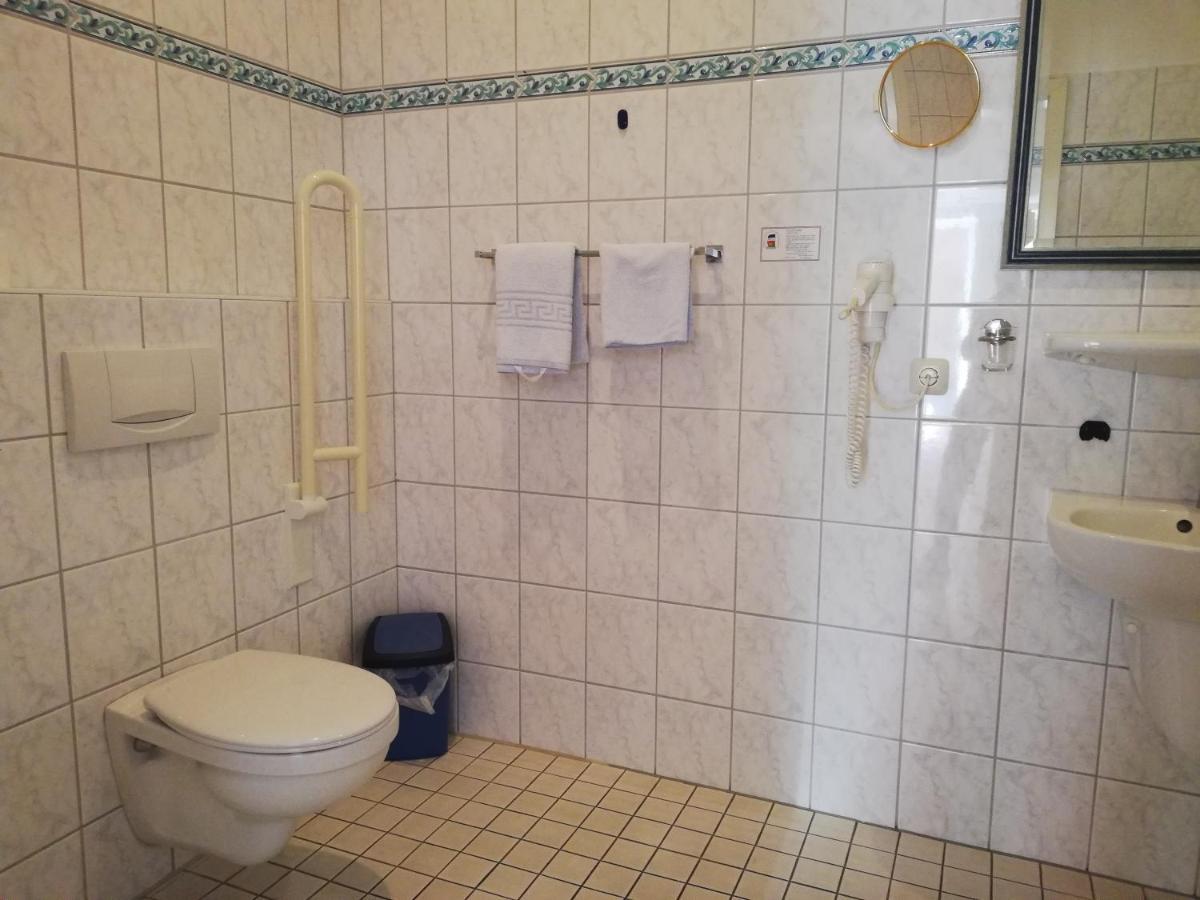 Hotel Dorfschaenke Büdelsdorf Extérieur photo